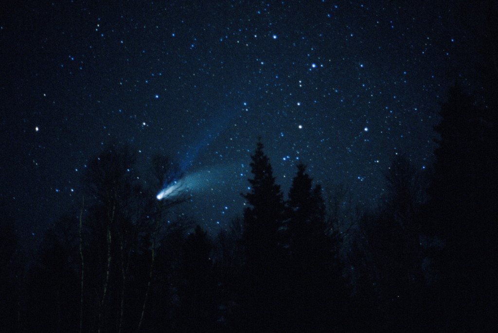 Comet Hale-Bopp as seen in March 1997. 